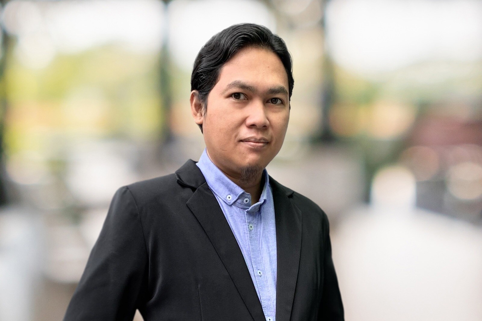 Awal_Headshot-1